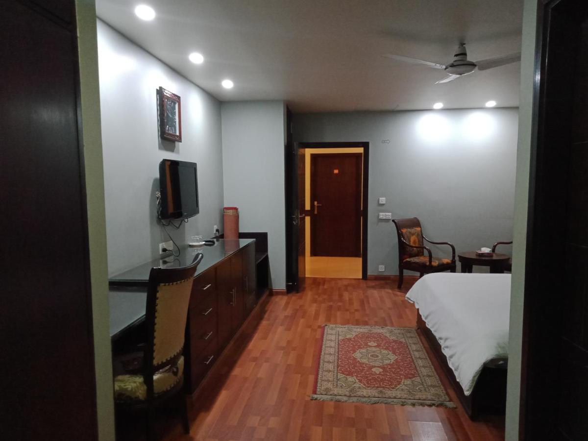 Hira Guest House Карачи Екстериор снимка