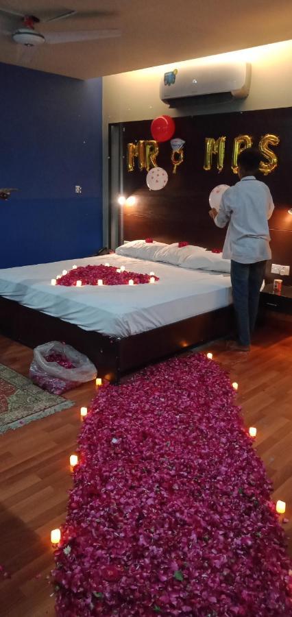 Hira Guest House Карачи Екстериор снимка