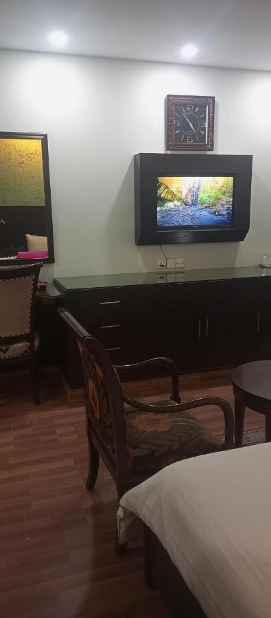 Hira Guest House Карачи Екстериор снимка