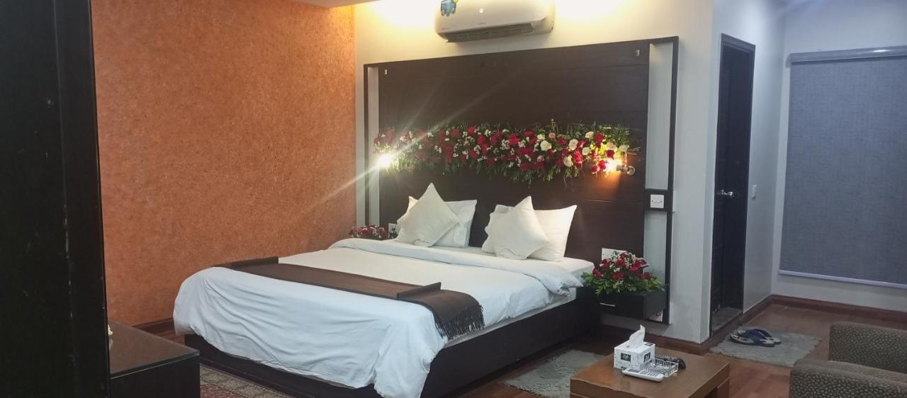 Hira Guest House Карачи Екстериор снимка