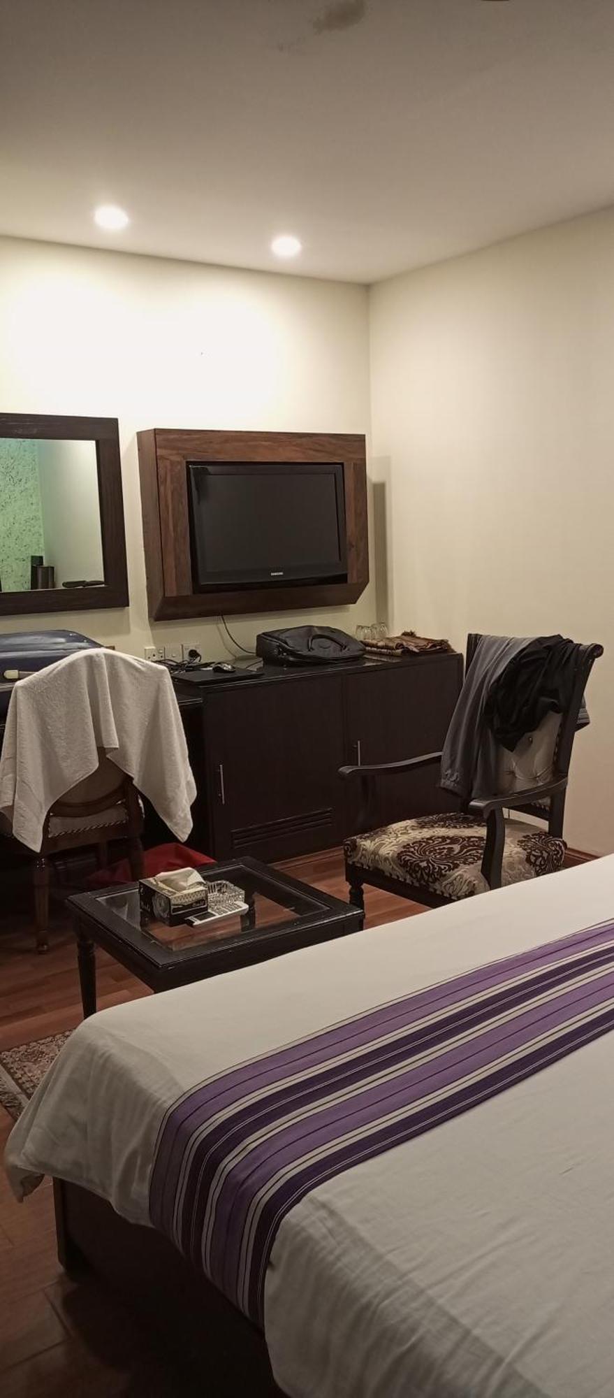 Hira Guest House Карачи Екстериор снимка